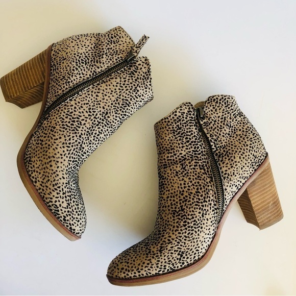 MIA Tracee Animal Print Booties - Picture 7 of 16